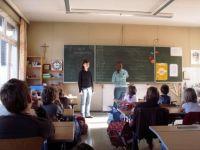 Projekt "Gemeinsam stark" von Wenger Schülerinnen der HLW Braunau in der Volksschule Weng