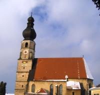 Kirchenvorplatz